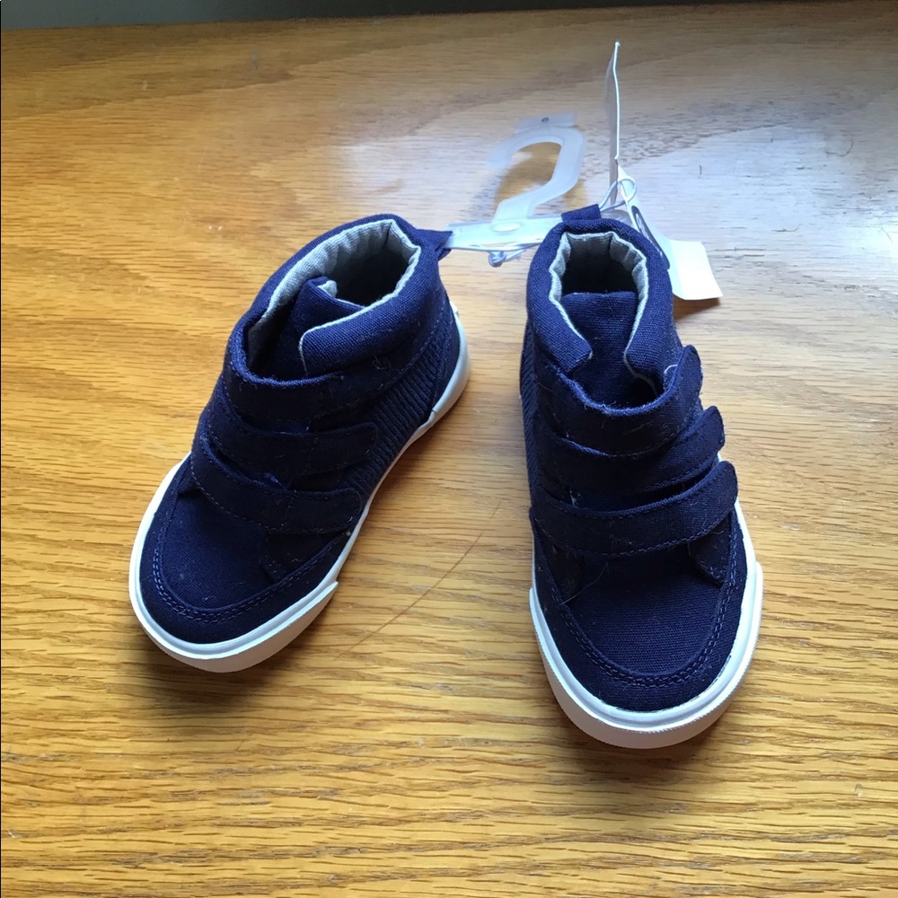 Shoes - Picture 4 of 6